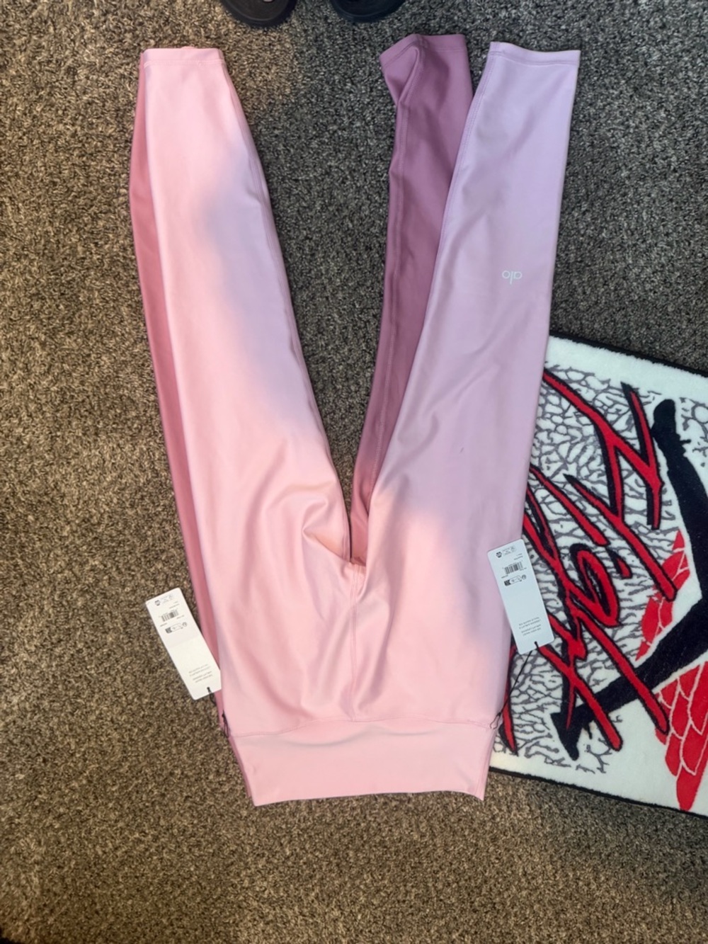 Women’s large nwt 7/8 high waisted alo leggings both